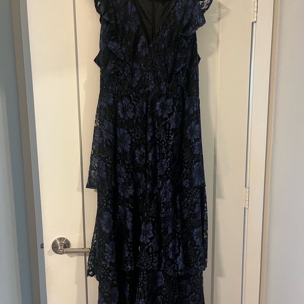 Molinetto Navy Blue Lace Ruffled Tiered Sleeveless Maxi Dress